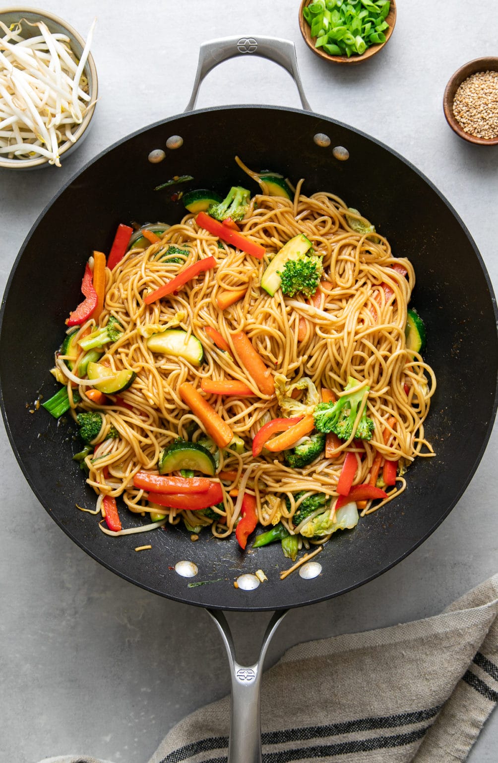 Ramen Noodle Stir Fry (Quick + Easy Recipe) - The Simple Veganista