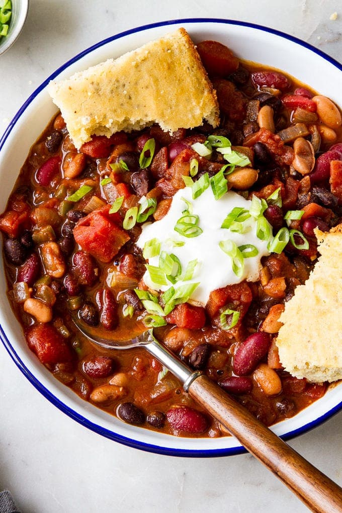 Easy Three Bean Chili Recipe The Simple Veganista