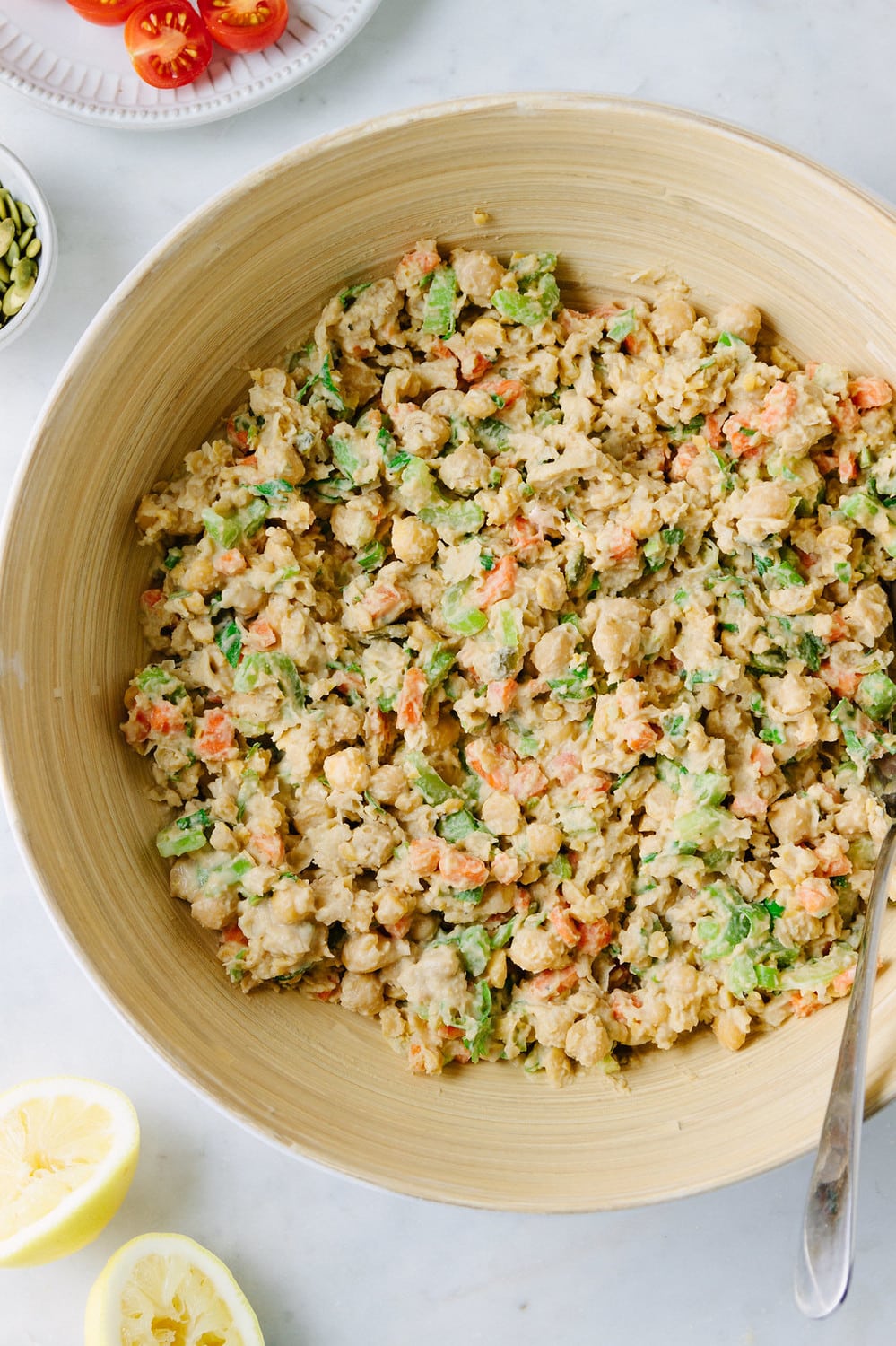 MASHED CHICKPEA SALAD - THE SIMPLE VEGANISTA