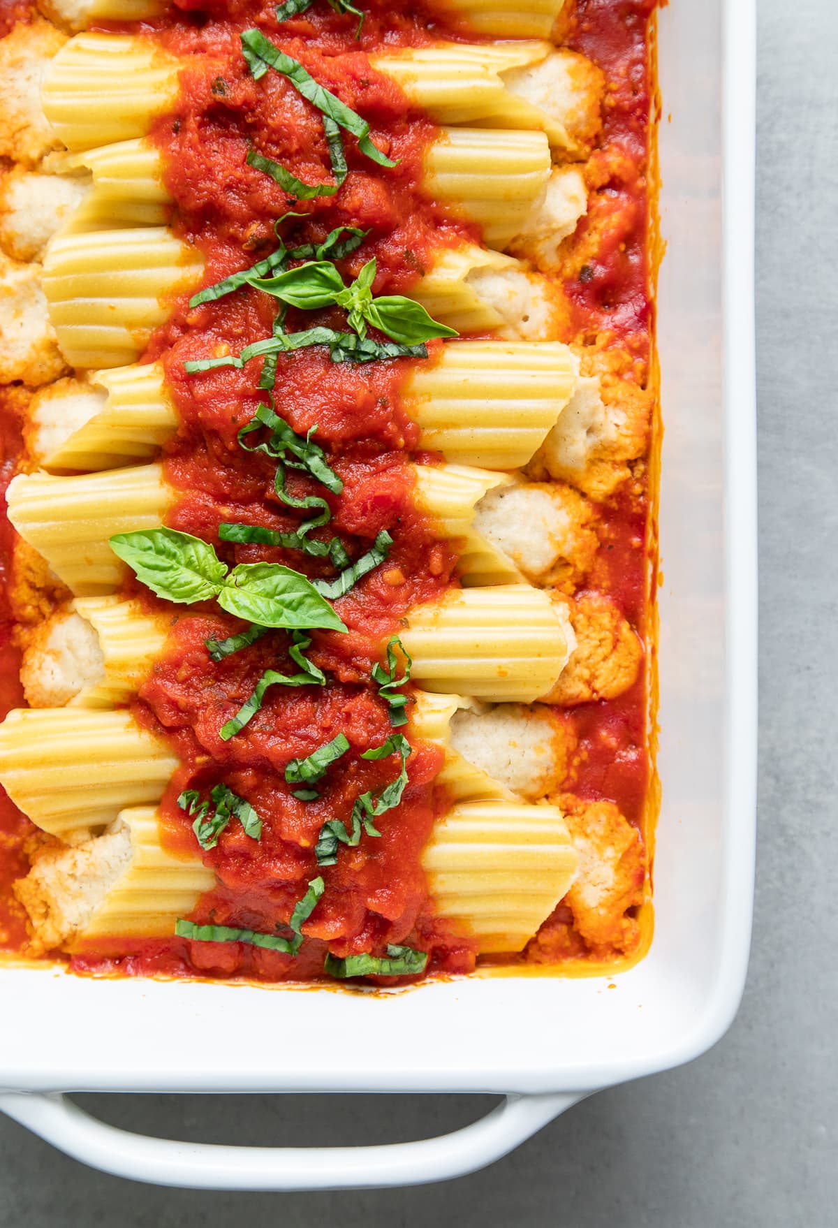 Spinach & 'Ricotta' Vegan Stuffed Shells - The Simple Veganista