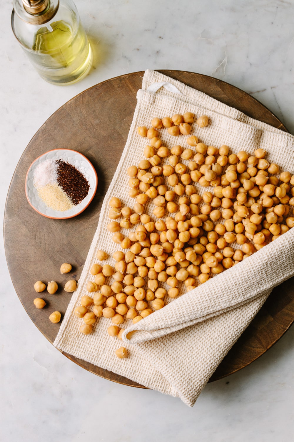 ingredients for chipotle roasted chickpea