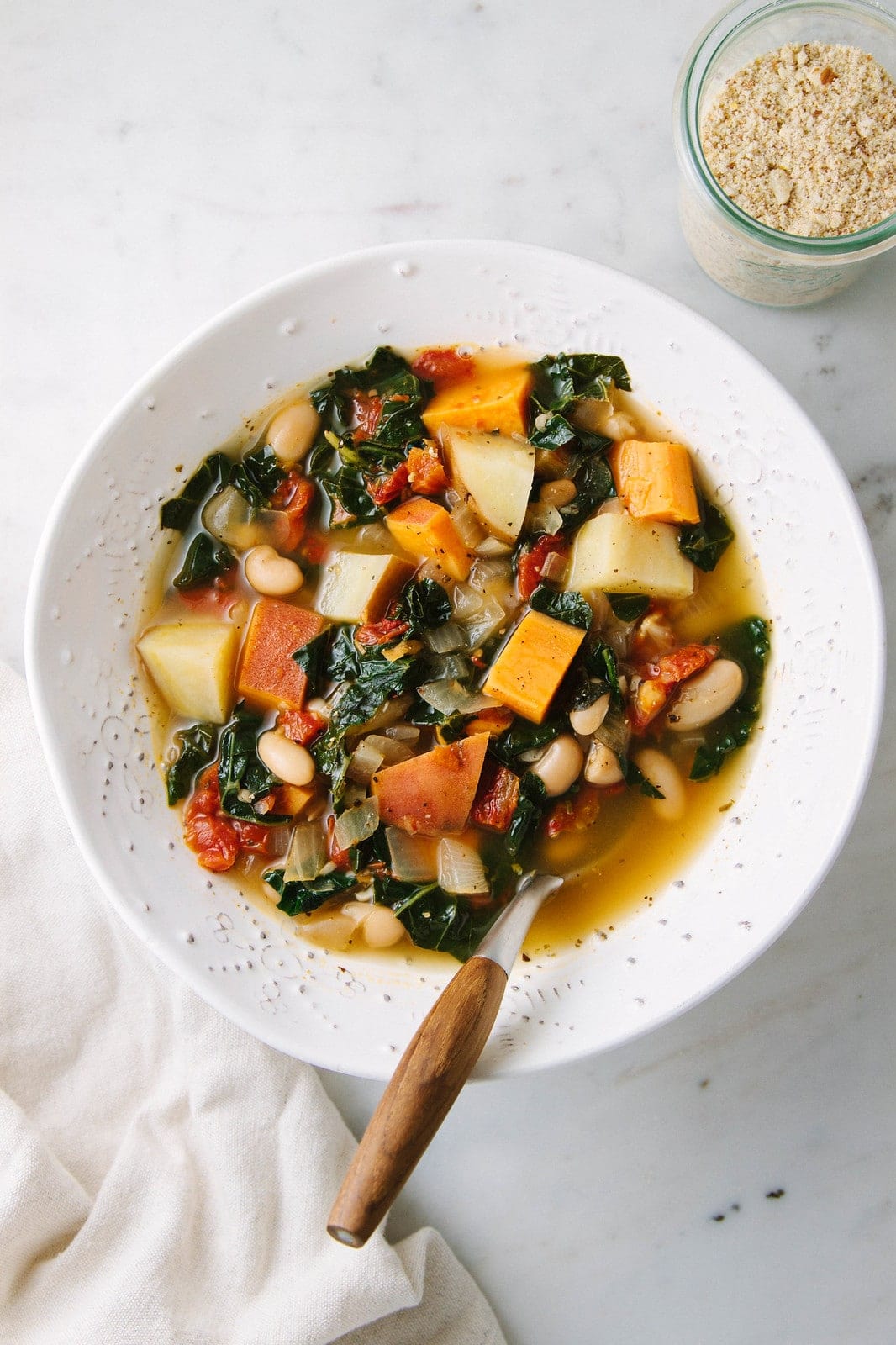 Sweet Potato & Kale Soup - The Simple Vegansita