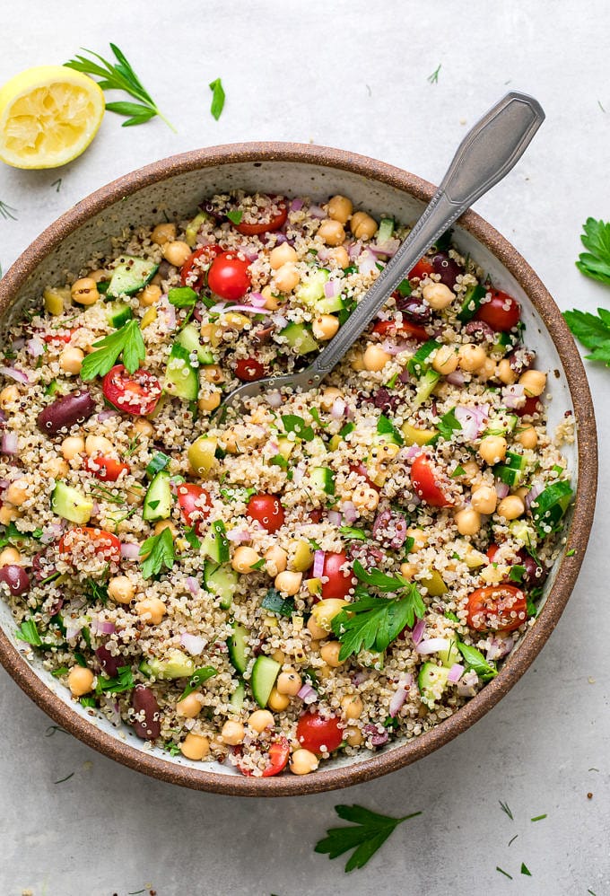 Greek Quiona Salad (Quick + Easy Recipe) - The Simple Veganista