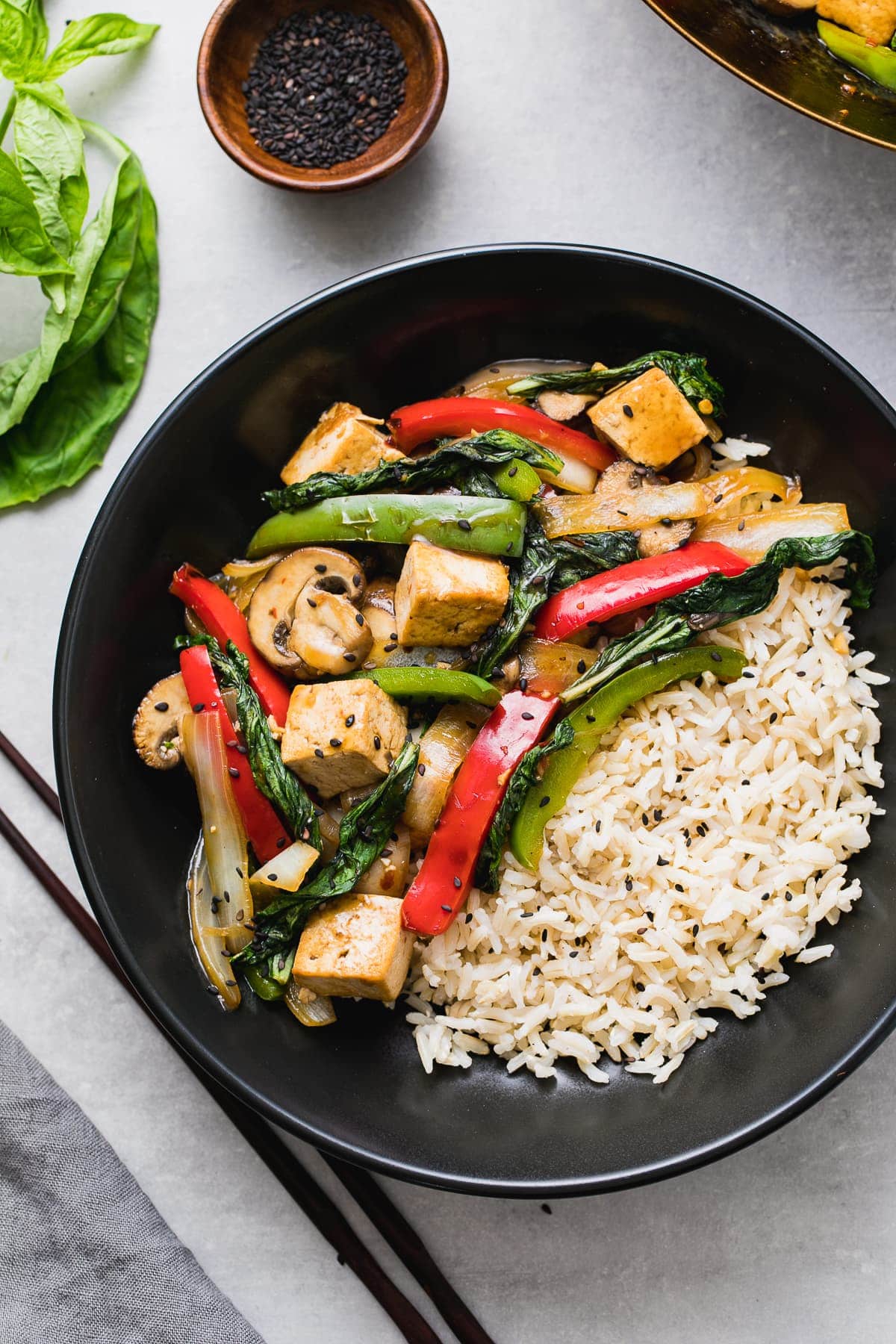 Mushroom, Bell Pepper & Basil Stir Fry - The Simple Veganista