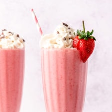 Vegan Strawberry Milkshake