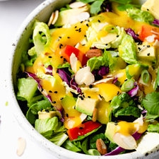 HEALTHY RAINBOW SALAD
