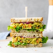 CHICKPEA AVOCADO SALAD SANDWICH