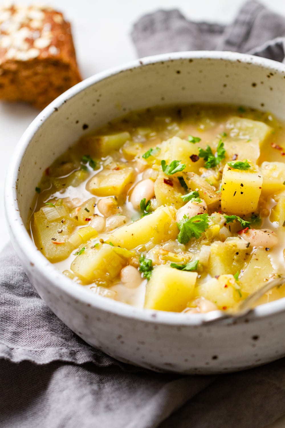 POTATO, LEEK & WHITE BEAN SOUP - THE SIMPLE VEGANISTA