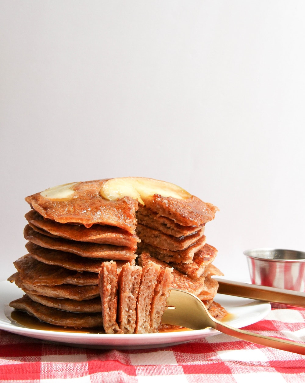 Cinnamon Applesauce Pancakes