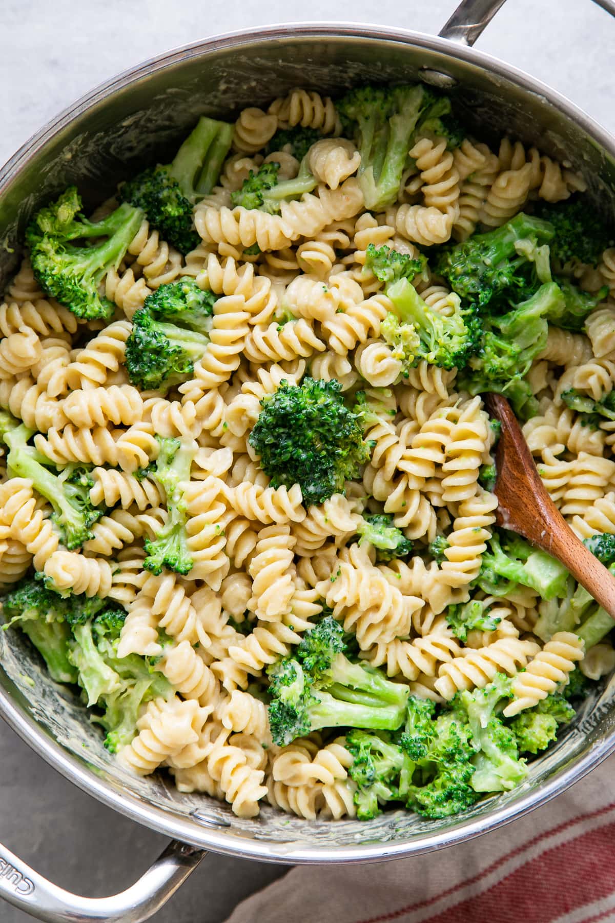 top down view of freshly made pot of creamy broccoli pasta.