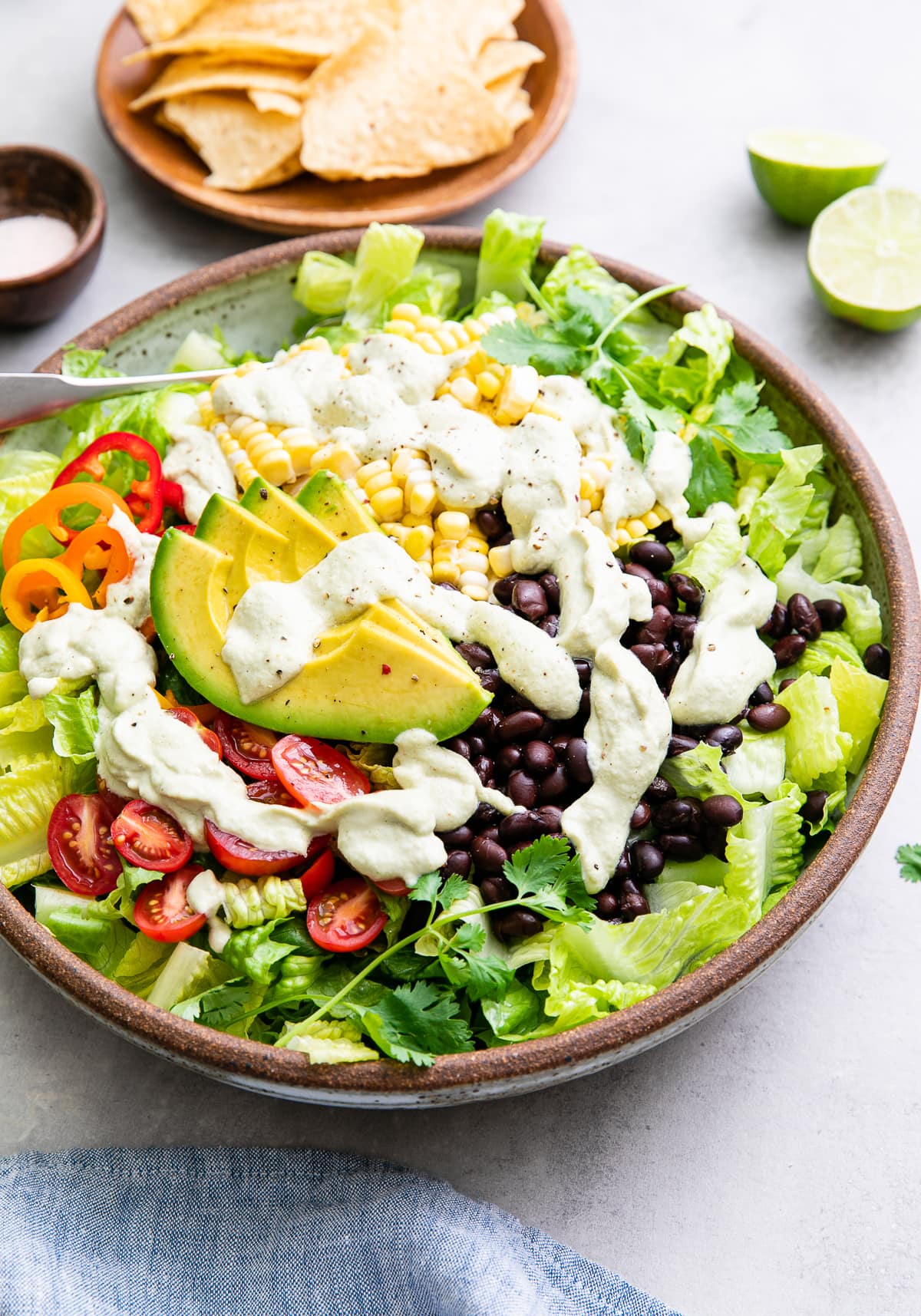 https://simple-veganista.com/wp-content/uploads/2015/09/best-southwestern-salad-7.jpg