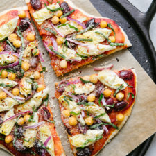 MEDITERRANEAN PIZZA