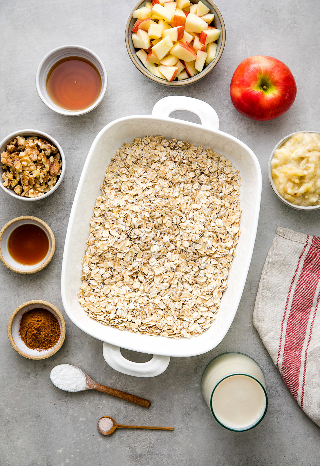 1 Bowl Apple Baked Oatmeal (Healthy + Easy) The Simple Veganista