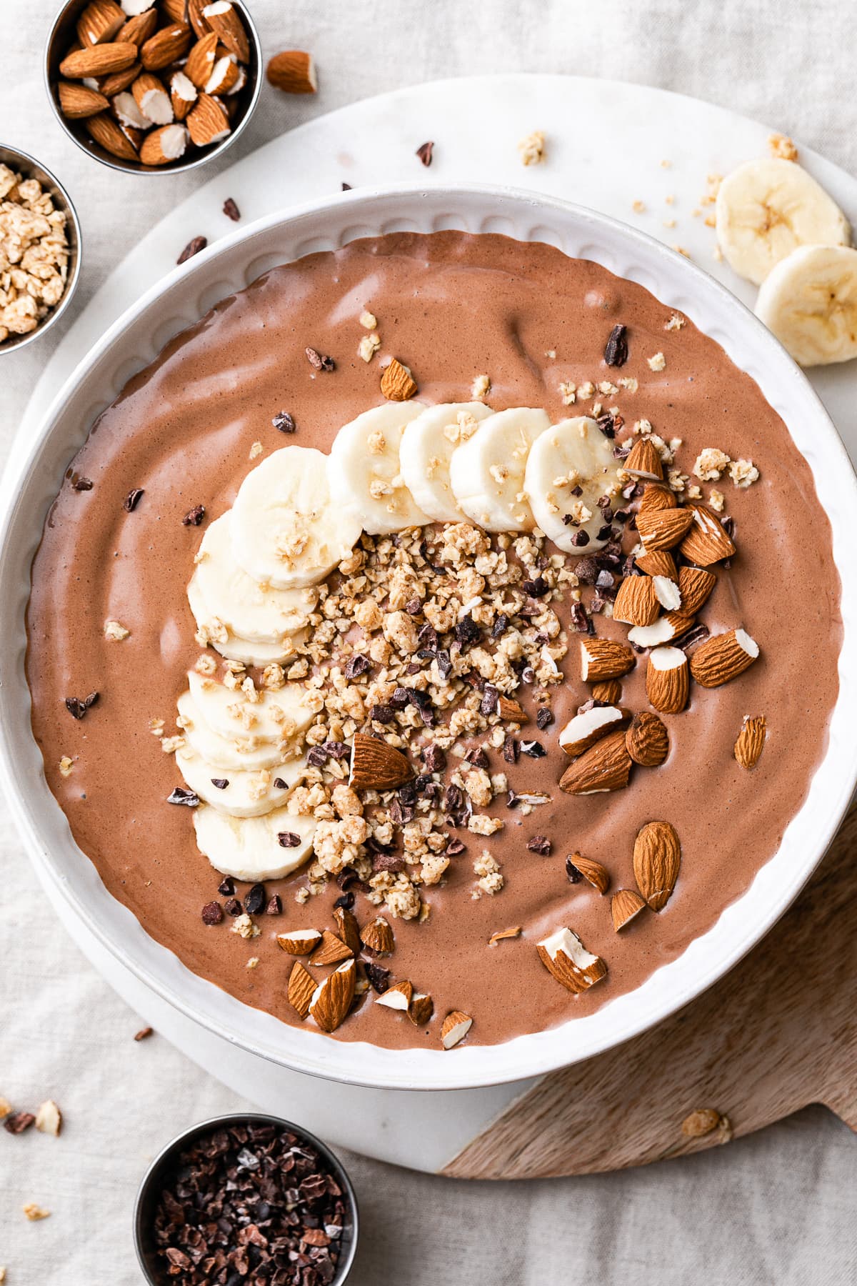 Chocolate Almond Butter Smoothie Bowl - The Simple Veganista