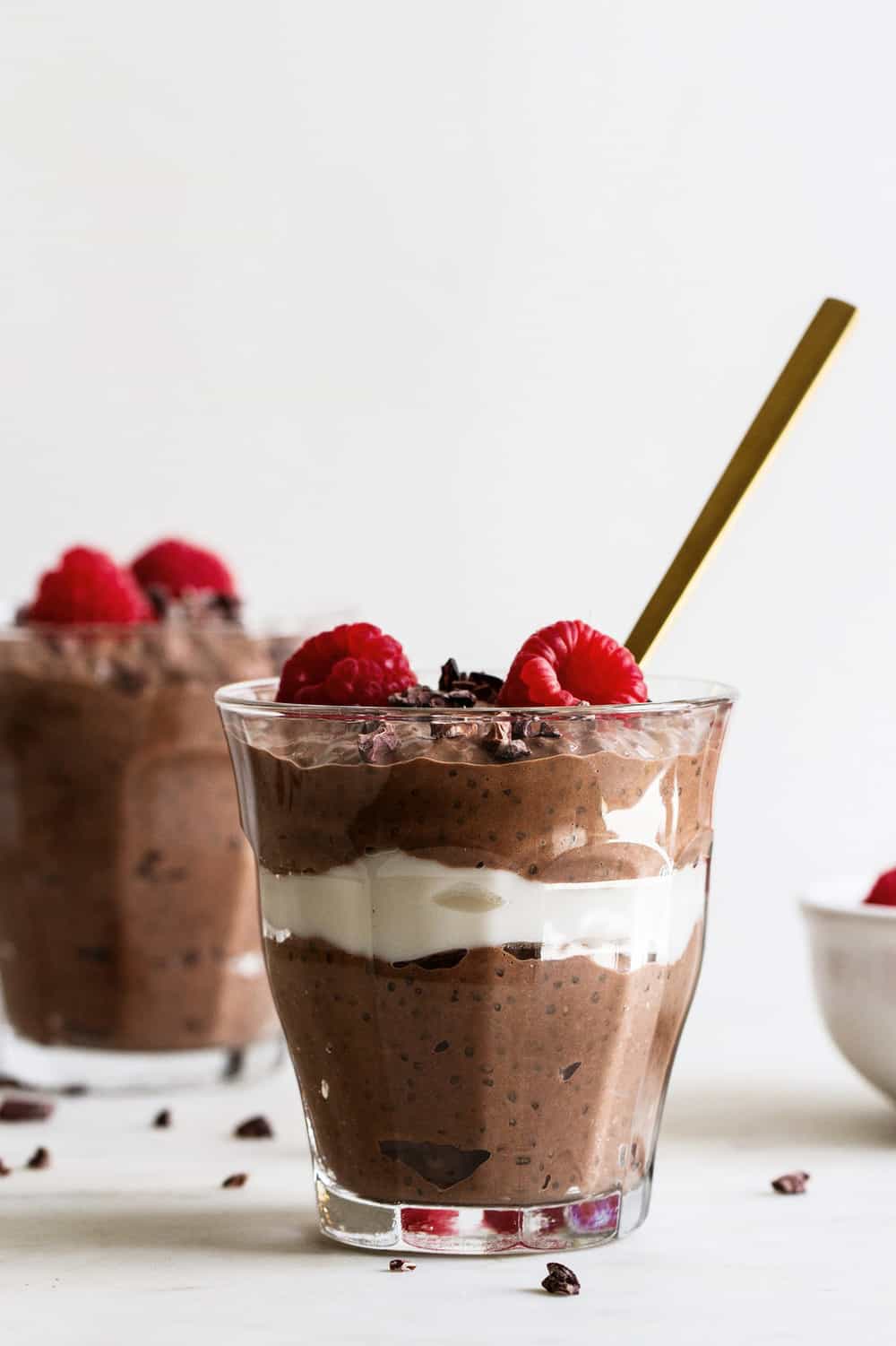 Chocolate Chia Pudding (Easy + Heatlhy) - The Simple Vegansta