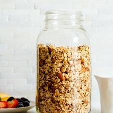 HEALTHY GRANOLA (OIL-FREE)
