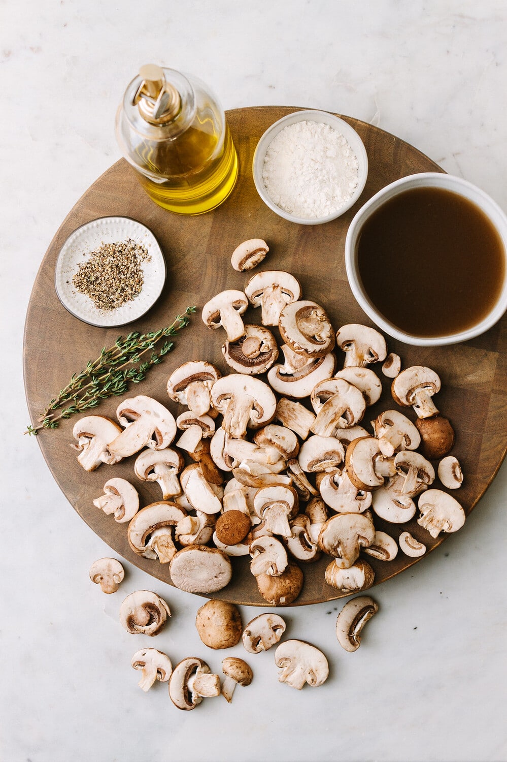 top down view of ingredients used to make vegan mushroom gravy.