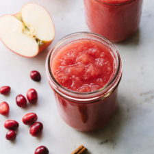 CRANBERRY APPLESAUCE (INSTANT POT + STOVETOP)