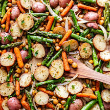 Vegan Sheet Pan Dinner - The Yummy Bowl