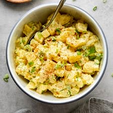 OLD-FASHIONED VEGAN POTATO SALAD