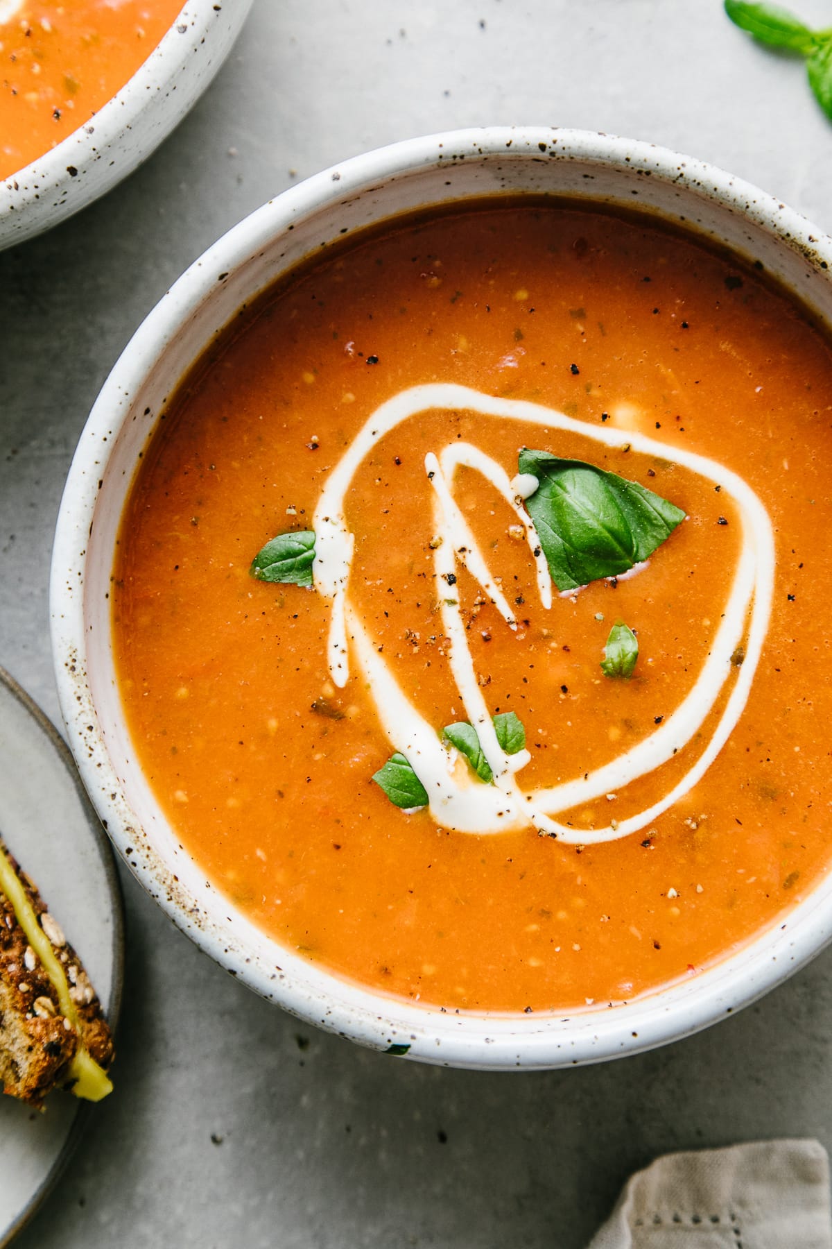 Italian tomato shop basil soup