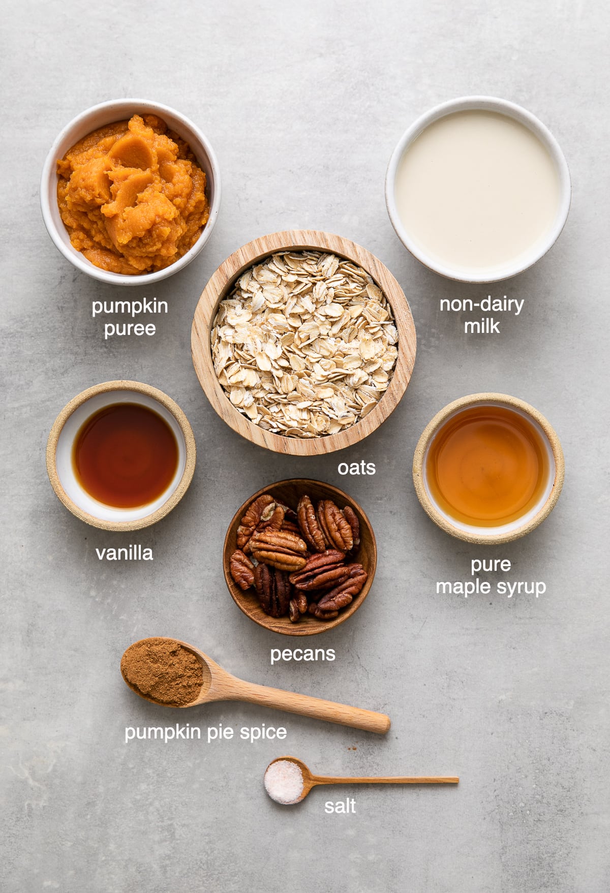 top down view of ingredients used to make healthy pumpkin oatmeal.