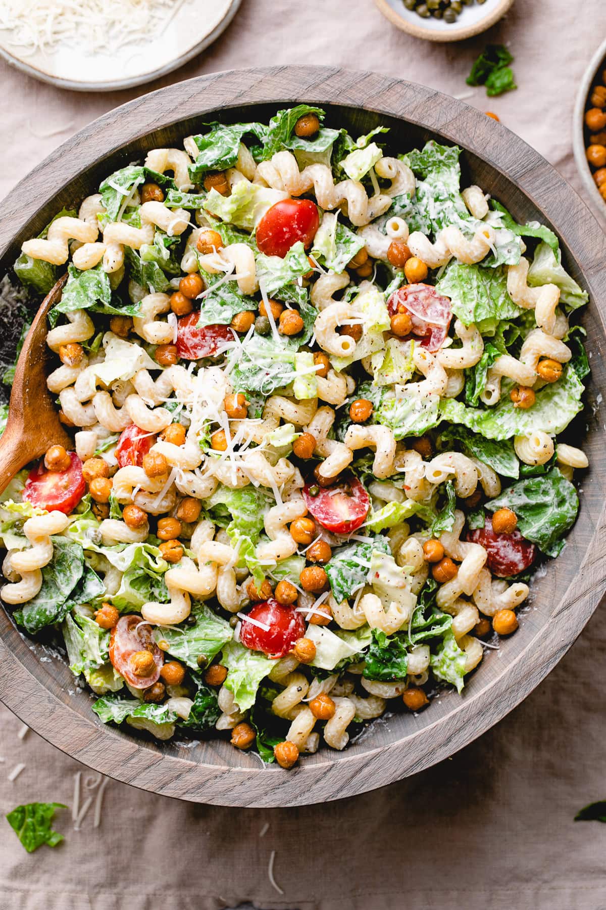 simple 7-ingredient vegan pasta salad bowl.